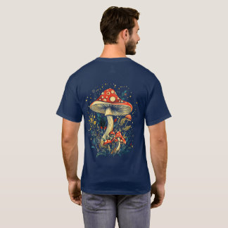 Amanita Muscaria Mushroom Botanical Cottagecore  T-Shirt