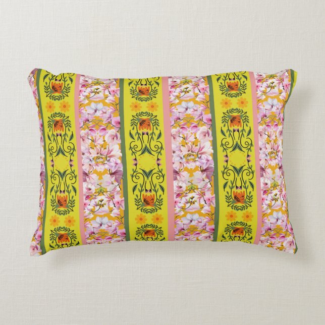Amarelo Accent Pillow (Front)