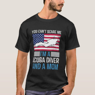 Amazing Divers Scuba Diving Mask Snorkel Fins Amer T-Shirt