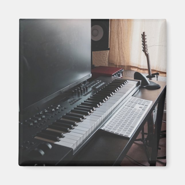 Amazing Piano Magnet (Front)