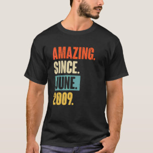 Amazing Since June 2009 13 Year Old 13th Birthday T-Shirt