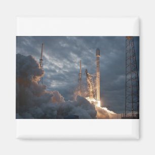 Amazing Space 82 Magnet
