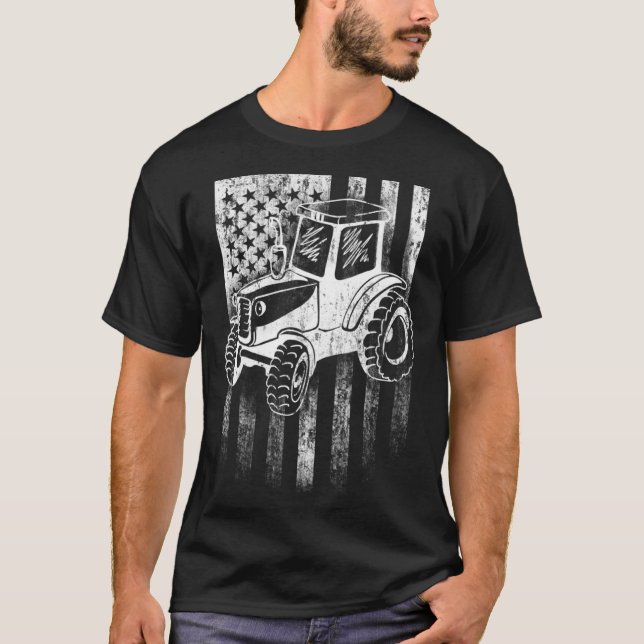 American Farmer USA Flag Farm Tractor Distressed T-Shirt (Front)