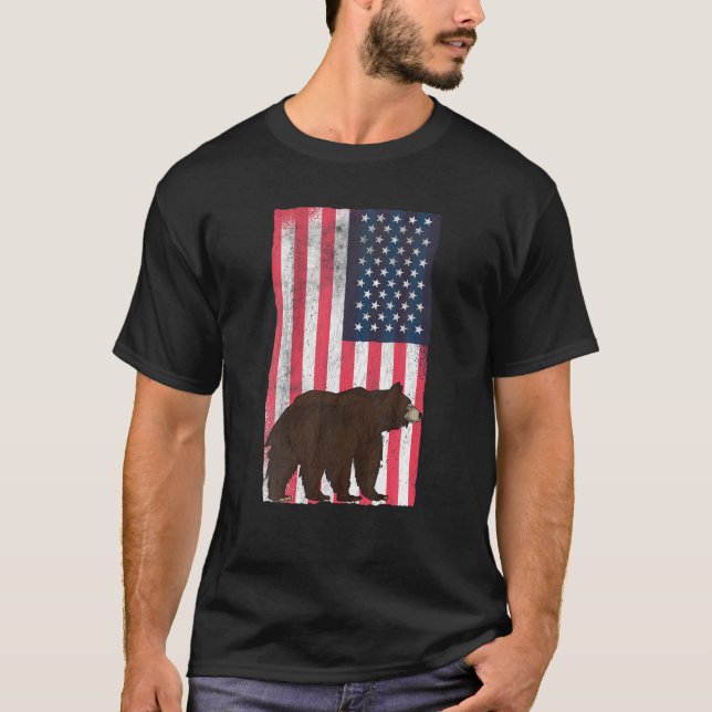 American Flag Bear T USA Hunter Grizzly Bear Hunti T-Shirt (Front)