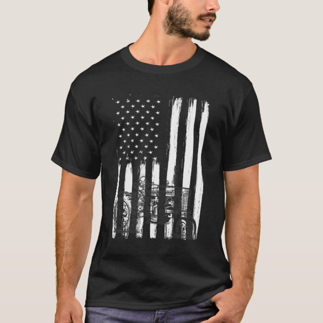 American Flag Farm Tractor Patriotic US Farming T-Shirt (Front)
