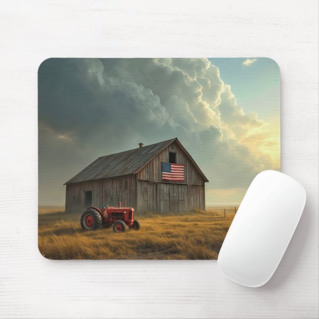 American Flag On a Farm Barn Mouse Pad (With Mouse)