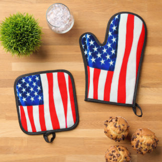 American Flag Oven Mitt & Potholder Set