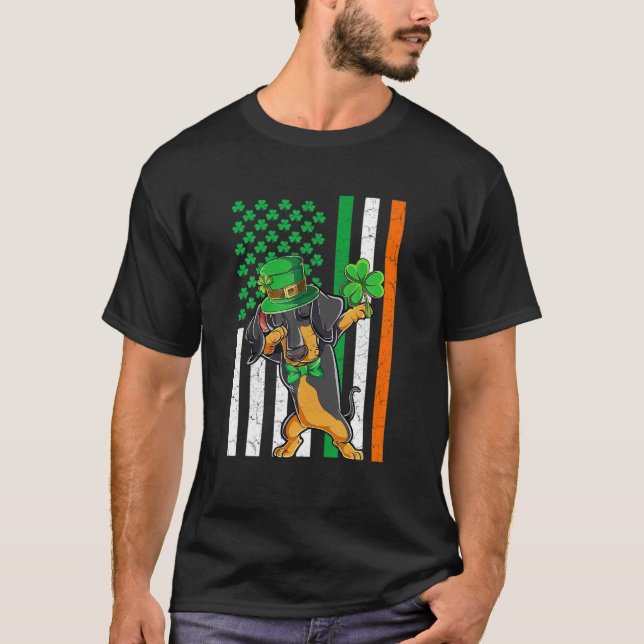 American Flag Patricks Day T Cute Dachshund Leprec T-Shirt (Front)