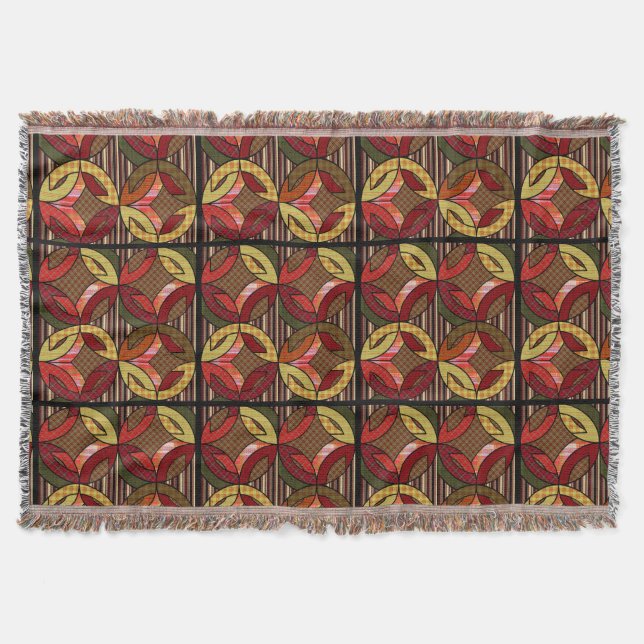 Amish Wedding Ring Quilt Pattern in Fall Colours Throw Blanket (Front)