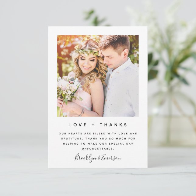 Amour et Merci Mariage photo moderne (Debout devant)