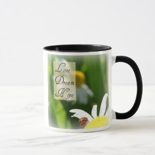 Amour, rêve, tasse de café de coccinelle d'espoir
