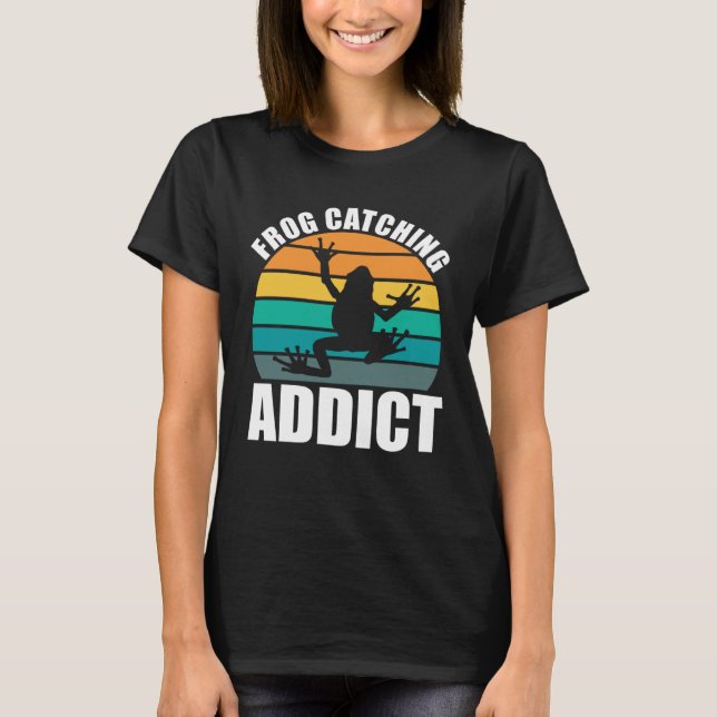 Amphibian Frog Catching Addict Frog Hunting T-Shirt (Front)