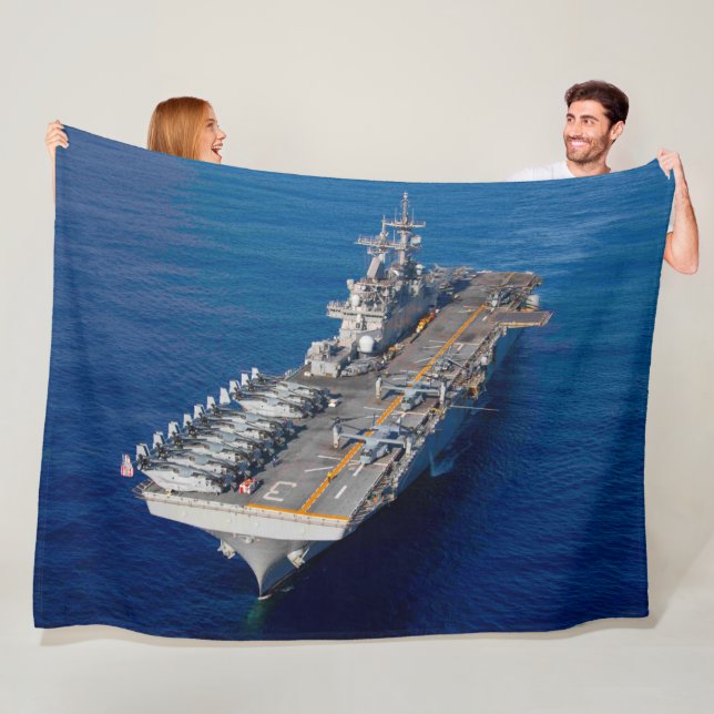 AMPHIBIOUS ASSAULT SHIP – LHD 3 FLEECE BLANKET (In Situ)