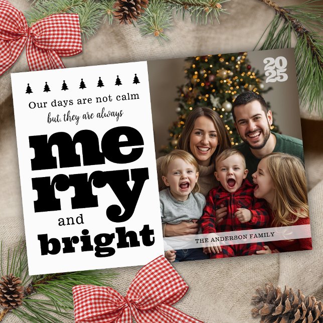 Amusante Joyeuse et brillante carte de Noël de gra (fun merry and bright christmas card for big family photo that isn't perfect and chaos loving humor)