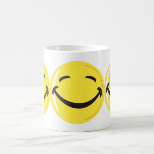 Amusante tasse de café heureuse