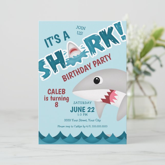 Amusants Requin Anniversaire Fête Invitation (Debout devant)