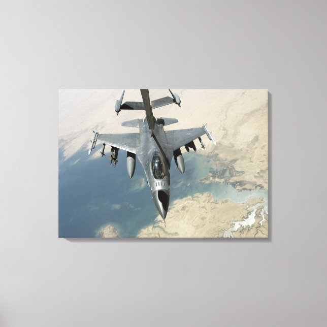 An F-16 Fighting Falcon refuels Canvas Print (Front)