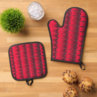 An Oven Mitt & Pot Holder Set