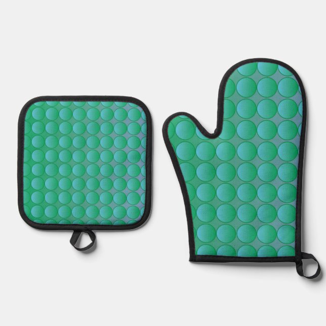 An Oven Mitt & Pot Holder Set (Front)