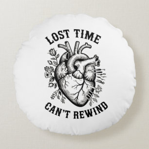 Anatomical Heart Gothic Art Round Pillow