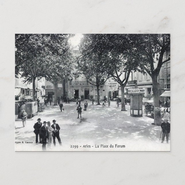 Ancienne carte postale - Arles, Bouches-du-Rhône (Devant)