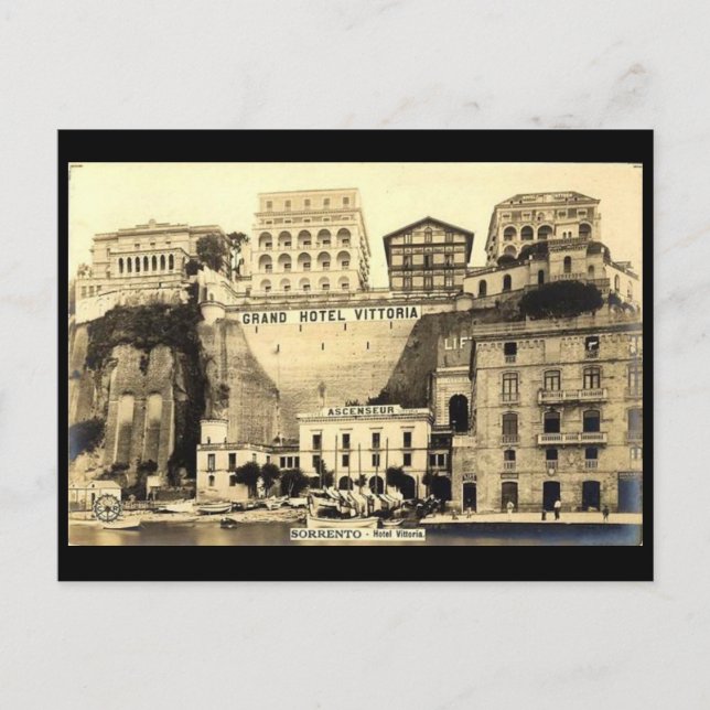 Ancienne carte postale - Hotel Vittoria, Sorrento, (Devant)