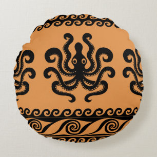 Ancient Greek octopus, wave pattern Round Pillow