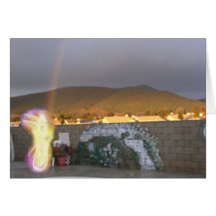 Ange béni des arcs-en-ciel