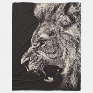 Angry male lion fleece blanket