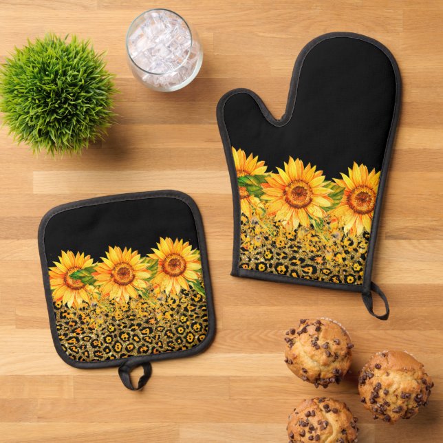 Animal print glitter and sunflowers oven mitt & pot holder set (Top Down)