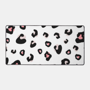 Animal print pattern desk mat