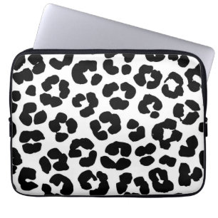Animal print pattern laptop sleeve