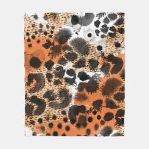 Animal skin: creative leopard pattern. fleece blanket