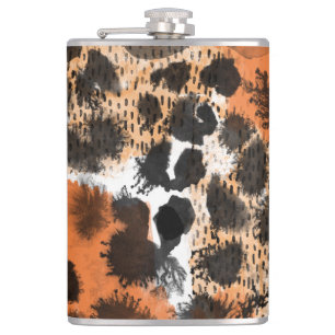 Animal skin: creative leopard pattern. hip flask
