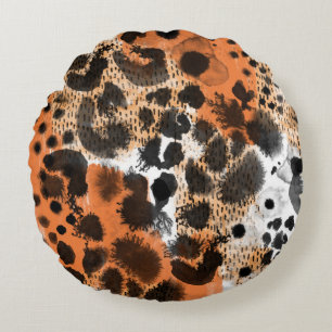 Animal skin: creative leopard pattern. round pillow