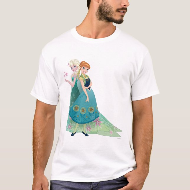 Anna and Elsa | My Sister Loves Me T-Shirt (Front)
