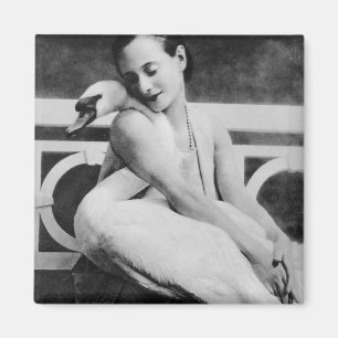 Anna Pavlova with her pet swan Jack, c.1905 Magnet