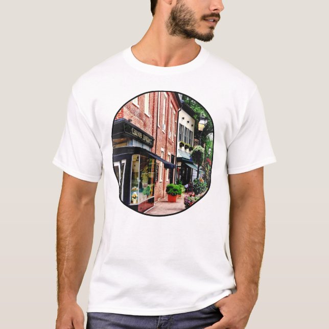 Annapolis MD - Along State Circle T-Shirt (Front)