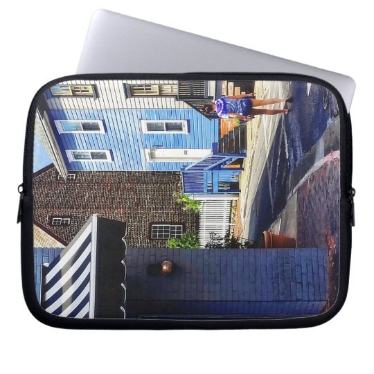 Annapolis MD - Strolling Along Pinkney Street Laptop Sleeve