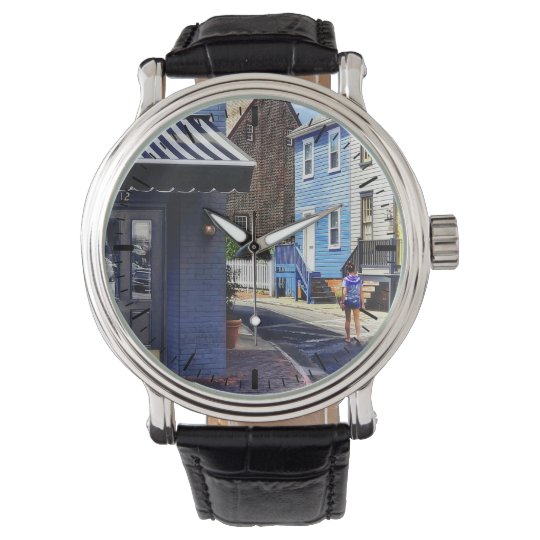 Annapolis MD - Strolling Along Pinkney Street Watch