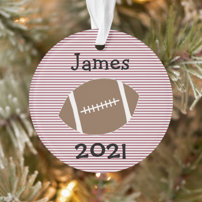 Année de football de garçon dans l'ornement de rév (Arbre)