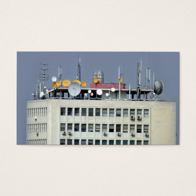 antenne de télécommunication (Devant)