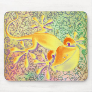 Antique ARTs Ornament Pattern + Smiling Gecko Mouse Pad