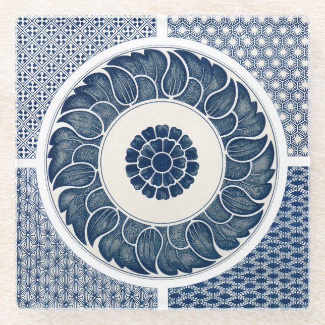 Antique Chinese Blue White Porcelain Pattern Glass Coaster (Front)