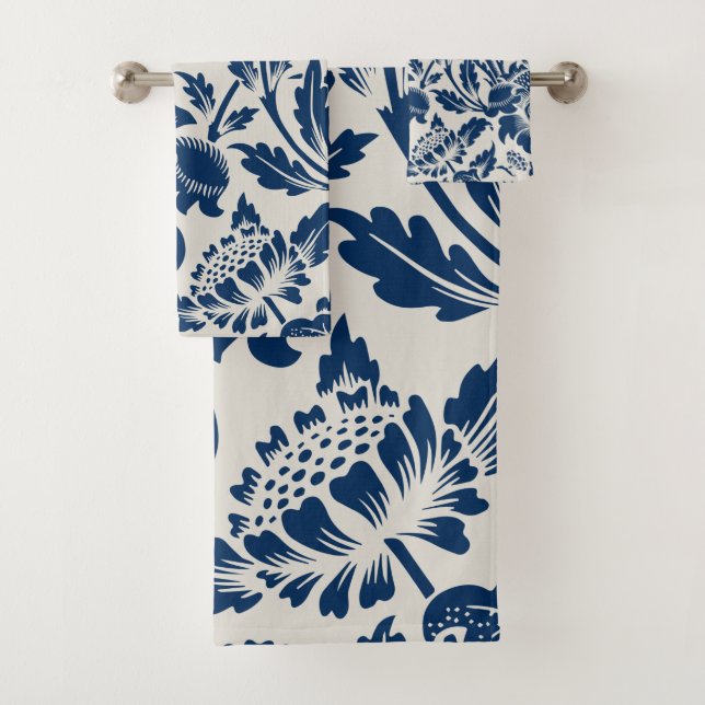 Antique Floral ornemental blanc sur marine (En situation)