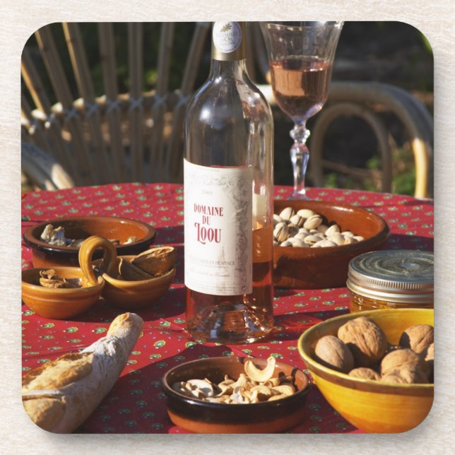 Aperitif and appetizers prepared: bread, olives, coaster (Front)