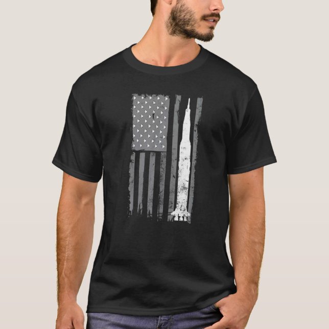 Apollo 11 Saturn V Rocket American Flag Space Laun T-Shirt (Front)