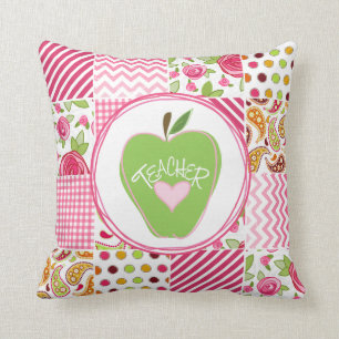 Apple et coussin verts de professeur d'Inpsired de