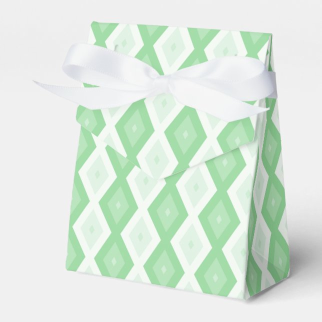 Apple green diamond pattern favor box (Front Side)