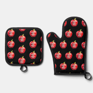 Apple Of God's Eye Red and Black Oven Mitt & Pot Holder Set